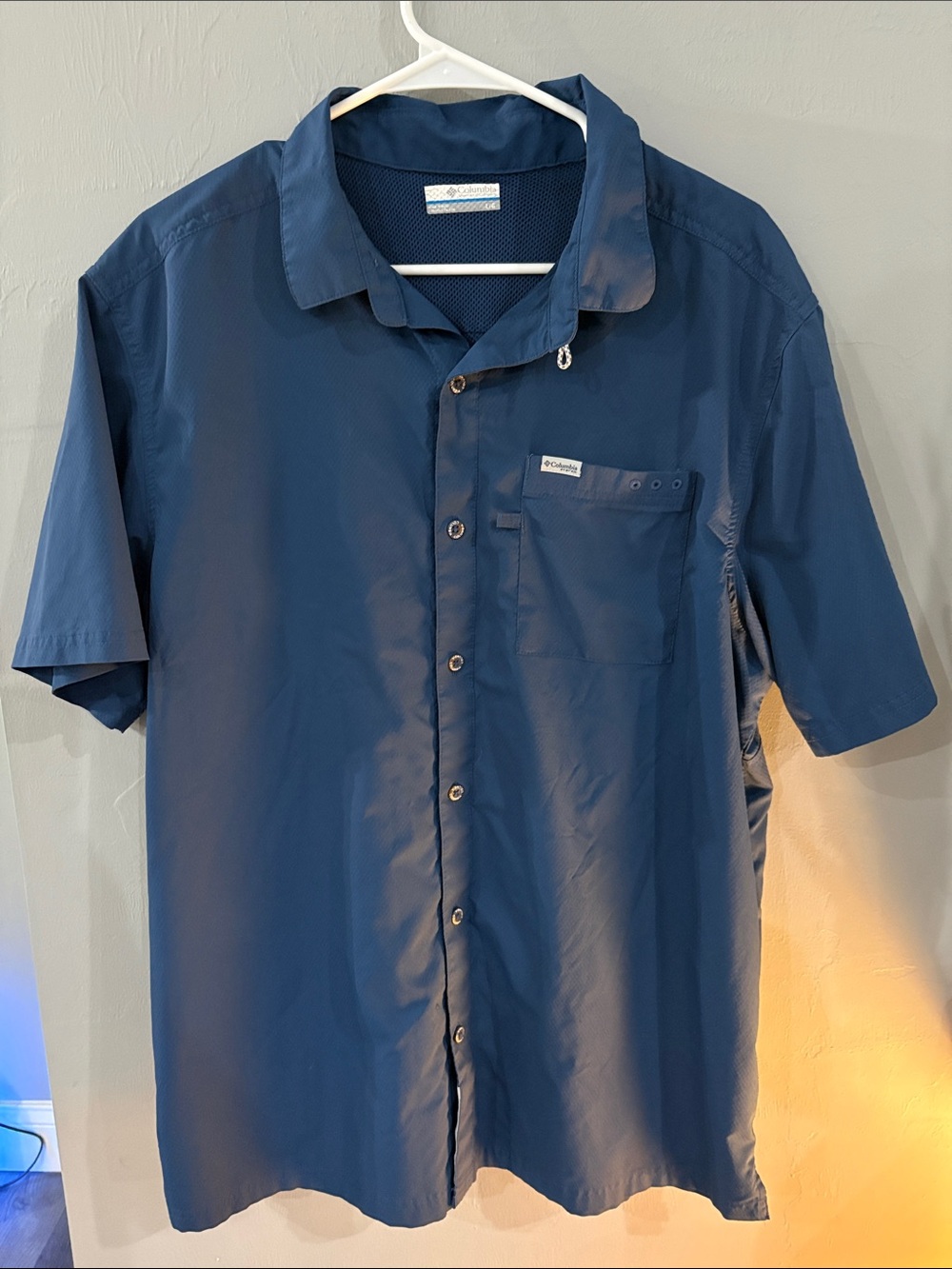 Columbia Men's Navy Short Sleeve Button-Down Shirt